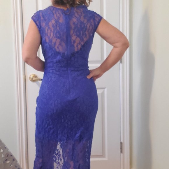 Blue Lace - Picture 3 of 10
